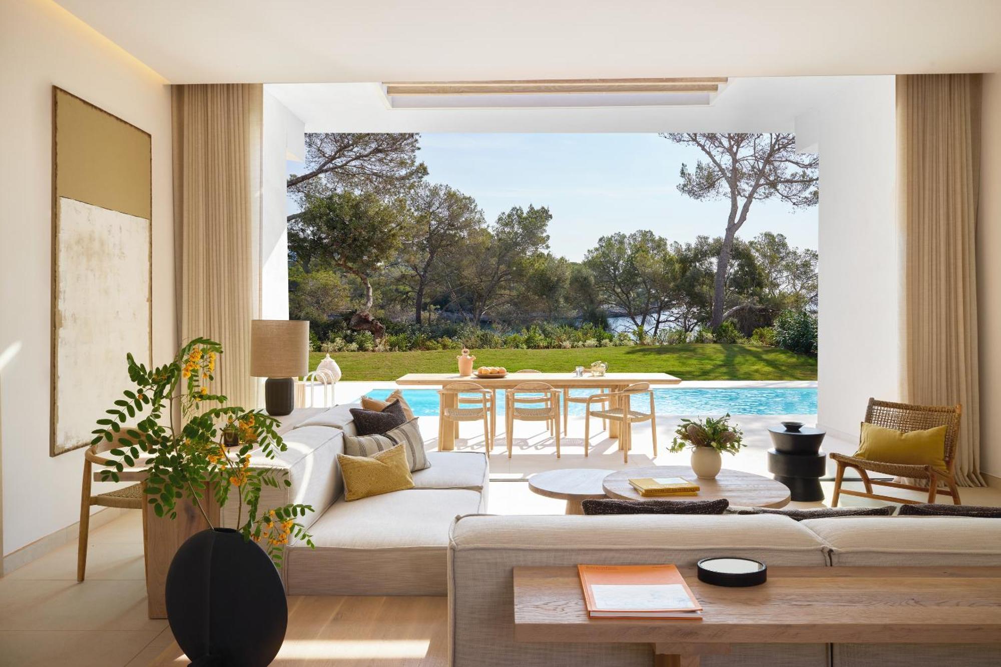 Ikos Porto Petro Resort 5*